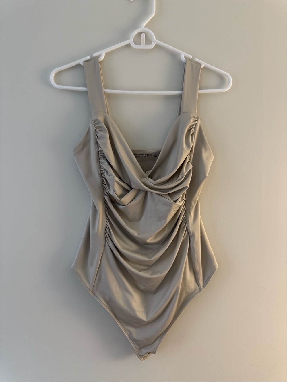 ABERCROMBIE Soft A&F Collection Ruched Bodysuit L